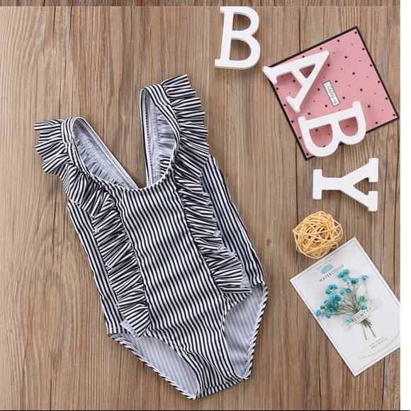 boutique Other - ruffle swimsuit